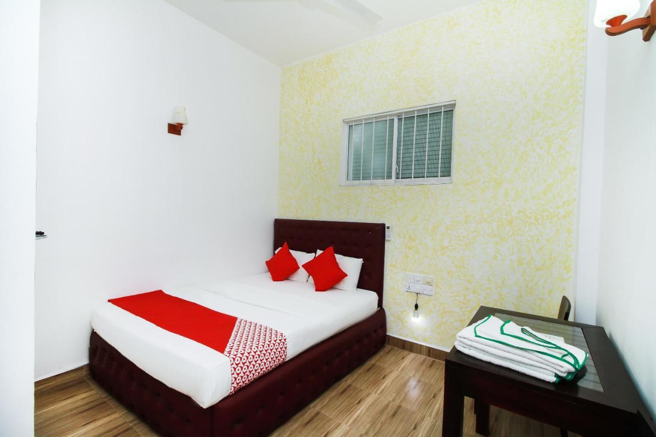 Oyo 270 Pavana Resort Negombo Habitación foto